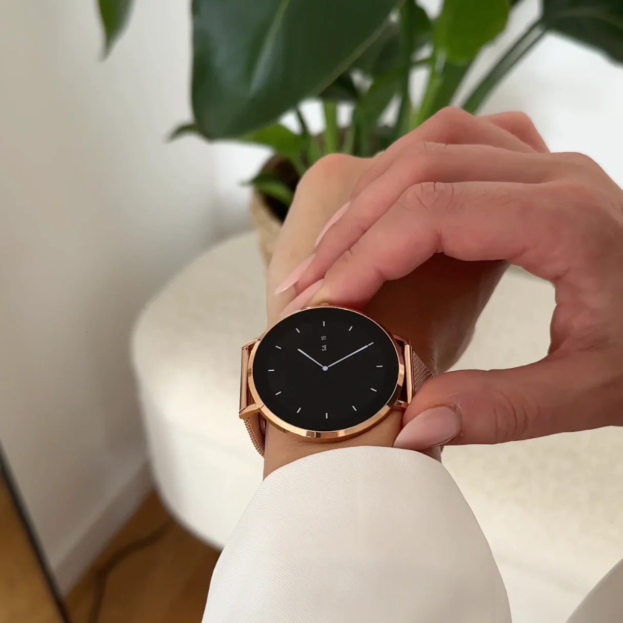 LuxeWatch™ – Stil, Komfort und smarte Technologie am Handgelenk