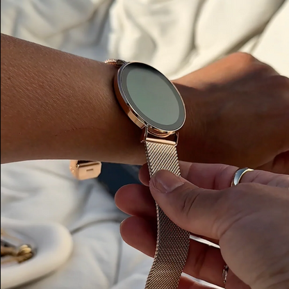 LuxeWatch™ – Stil, Komfort und smarte Technologie am Handgelenk